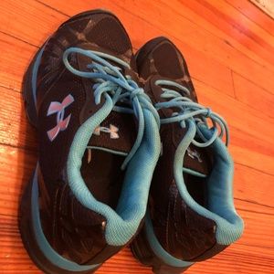 Under Armour Sneakers